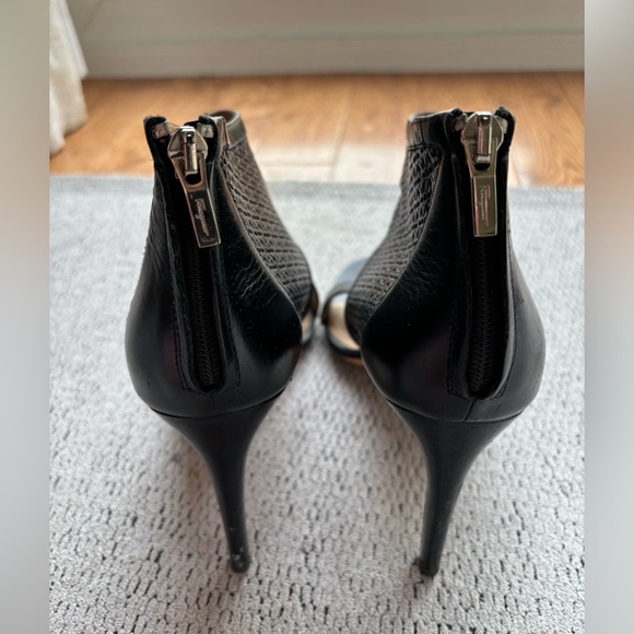 Authentic Ferragamo Black Stiletto Sandals - Picture 5 of 10